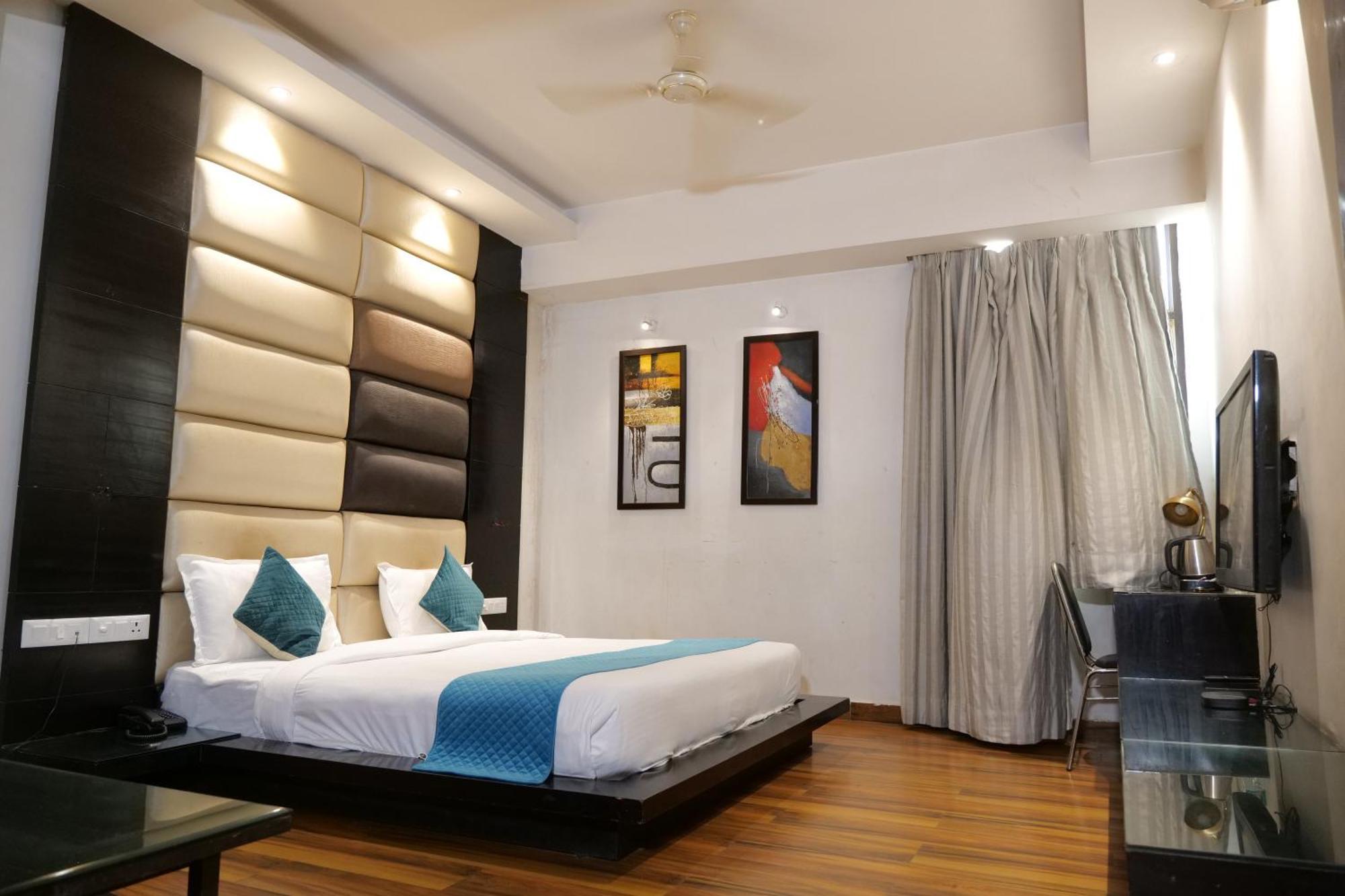 Hotel Anand Castle Kashipur Luaran gambar
